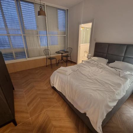Apartament הברון Baron Riszon le-Cijjon Zewnętrze zdjęcie